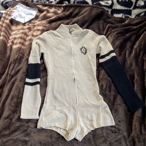 Darker wavs sweater romper